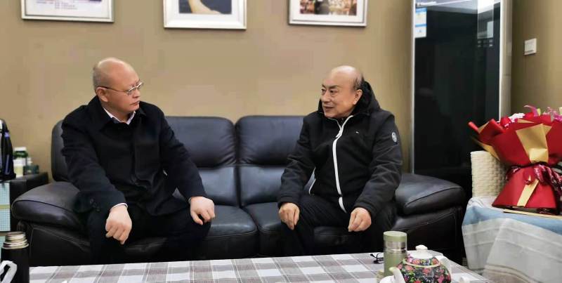 10党委常委、副院长牟文虎看望慰问原正院级调研员李西林.jpg 10党委常委、副院长牟文虎看望慰问原正院级调研员李西林.jpg