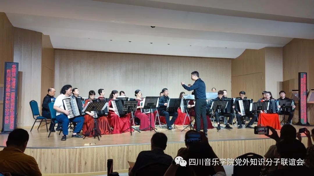 微信图片_20230410163352.jpg 微信图片_20230410163352.jpg