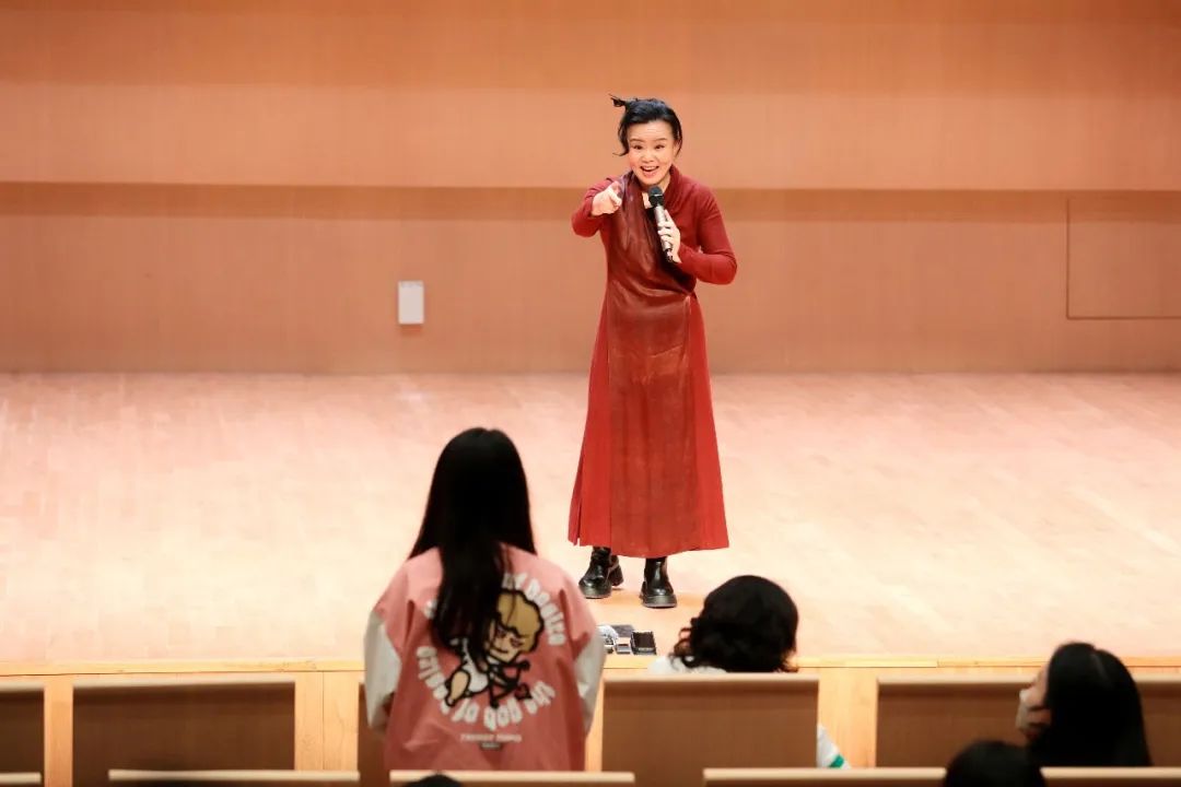 声乐之美龚琳娜2.png 声乐之美龚琳娜2.png