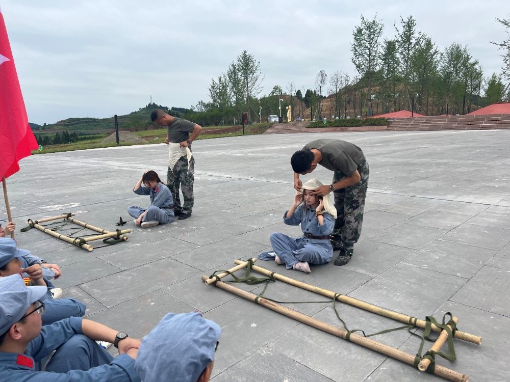 图片5.jpg 图片5.jpg