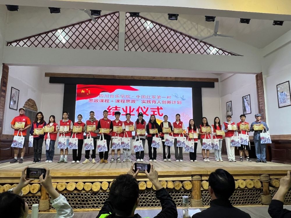 图片15.jpg 图片15.jpg