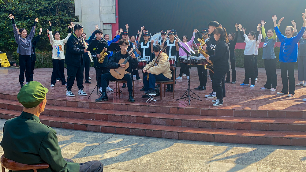 器乐演奏 (10).png 器乐演奏 (10).png
